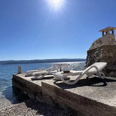 Azure By The Sea Near Guest house *