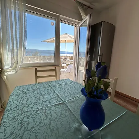 Guest house Azure By The Sea Near Omis